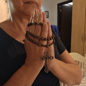 Brinde recebido por Benedita